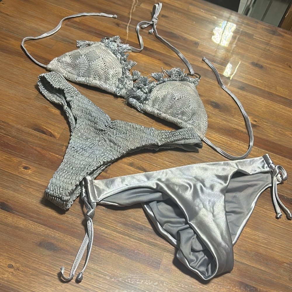 Style - Picture 1 of 16